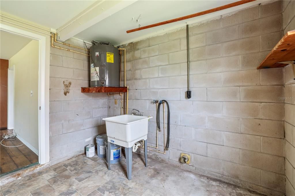 En Venta: $275,000 (3 camas, 1 baños, 1076 Pies cuadrados)