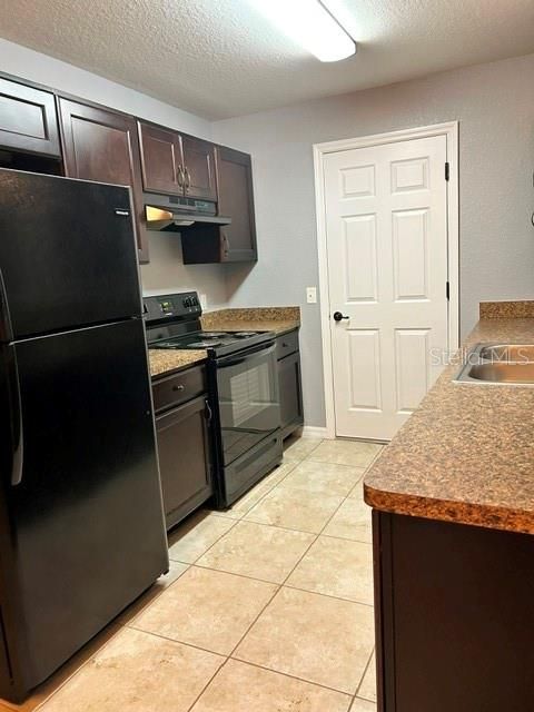 For Sale: $227,500 (3 beds, 2 baths, 1089 Square Feet)