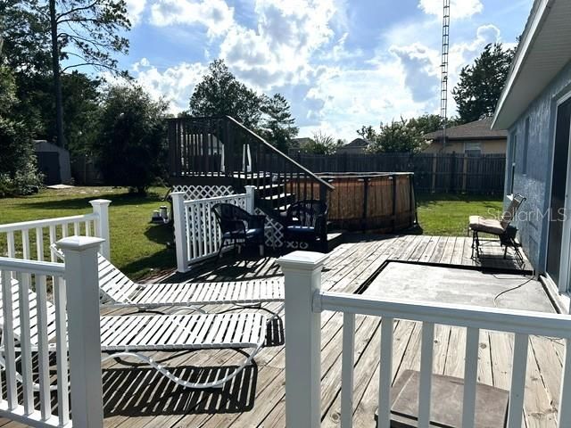 For Sale: $227,500 (3 beds, 2 baths, 1089 Square Feet)