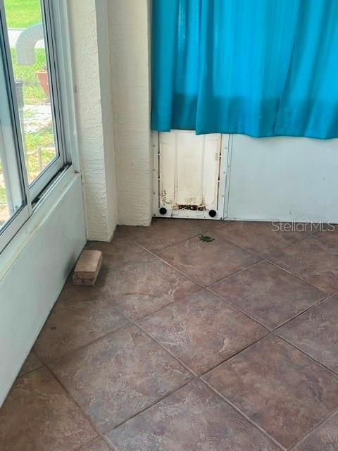 For Rent: $1,900 (3 beds, 2 baths, 1552 Square Feet)