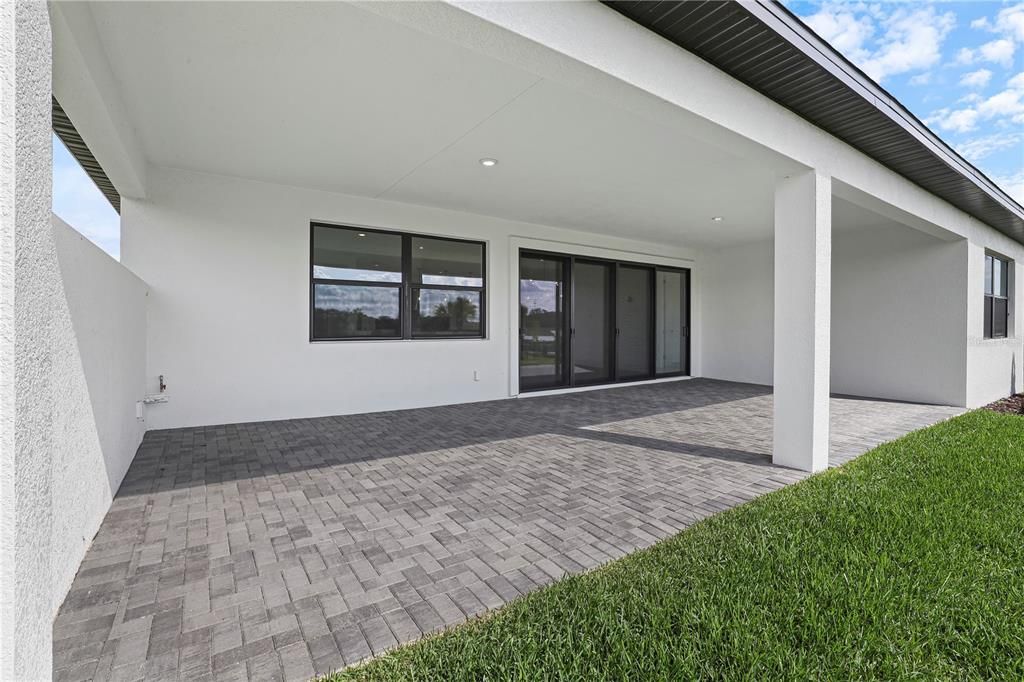 En Venta: $699,990 (3 camas, 3 baños, 2554 Pies cuadrados)