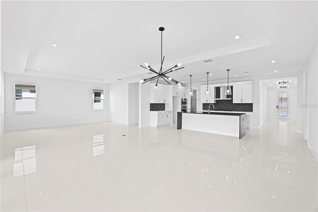 En Venta: $699,990 (3 camas, 3 baños, 2554 Pies cuadrados)