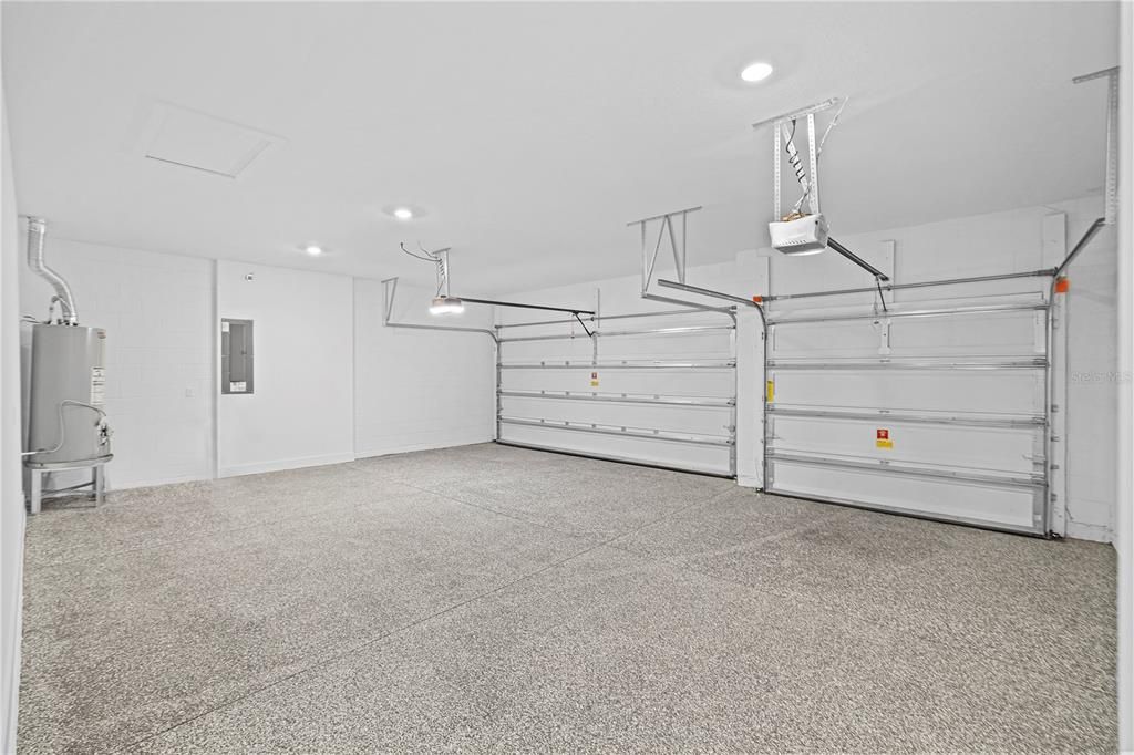 En Venta: $699,990 (3 camas, 3 baños, 2554 Pies cuadrados)
