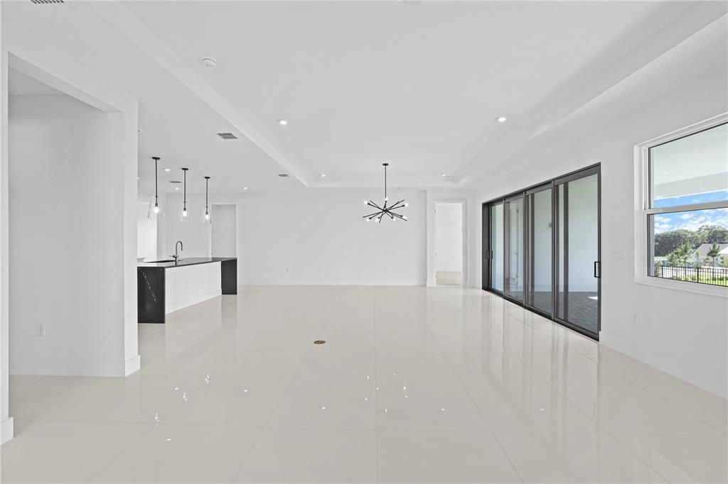 En Venta: $699,990 (3 camas, 3 baños, 2554 Pies cuadrados)
