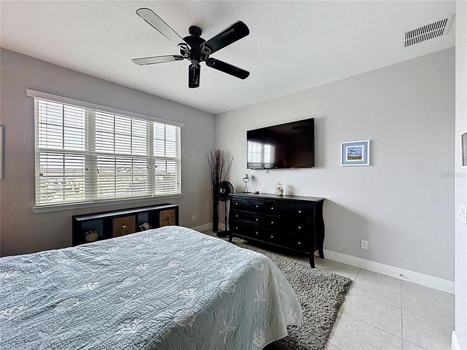 For Sale: $395,000 (4 beds, 3 baths, 2231 Square Feet)