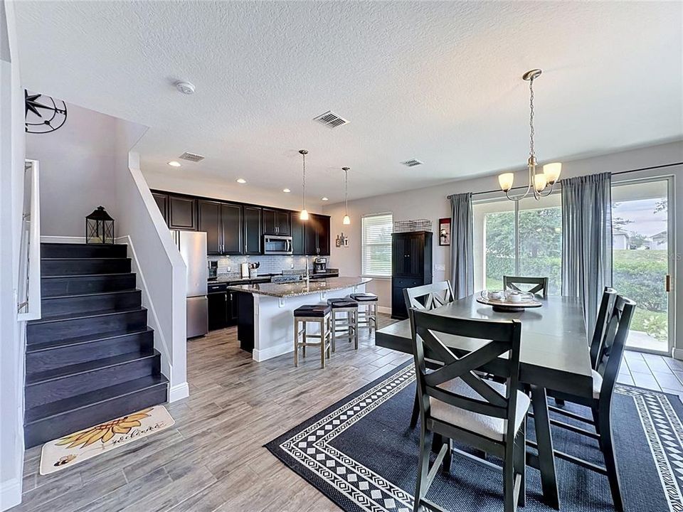 For Sale: $395,000 (4 beds, 3 baths, 2231 Square Feet)