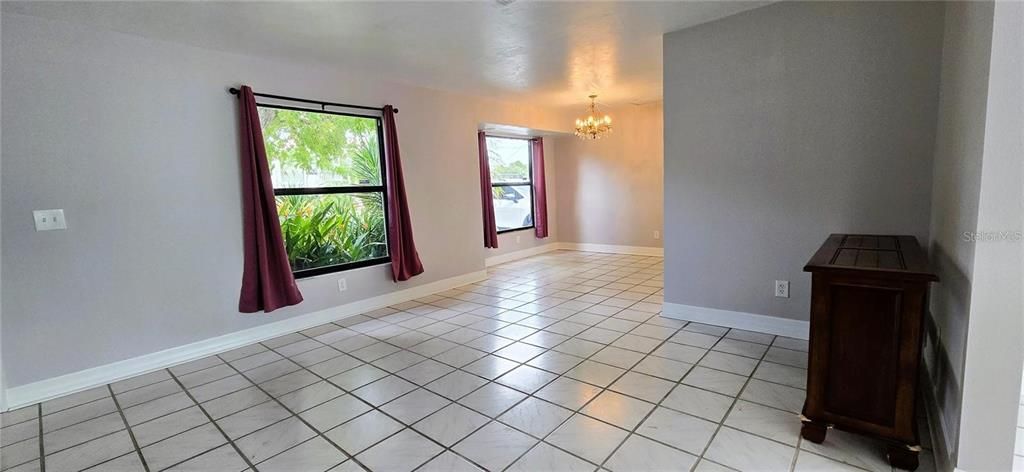 На продажу: $385,000 (2 спален, 2 ванн, 1663 Квадратных фут)