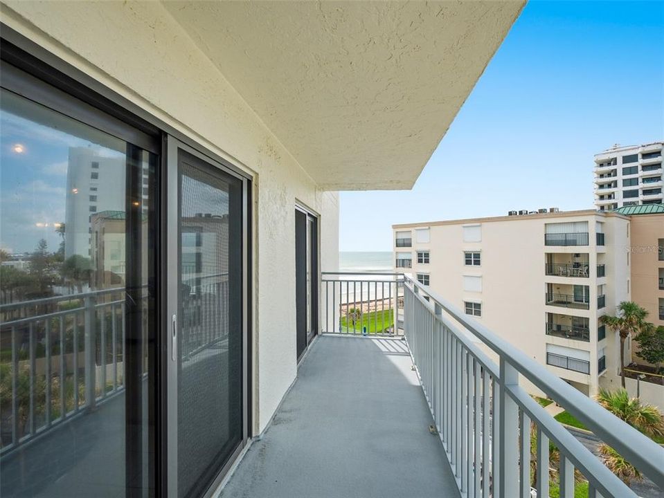 На продажу: $645,000 (2 спален, 2 ванн, 1347 Квадратных фут)
