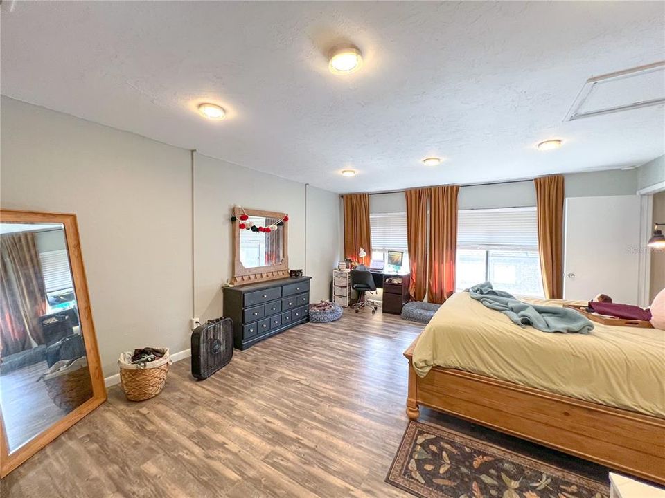 В аренду: $1,350 (1 спален, 1 ванн, 800 Квадратных фут)