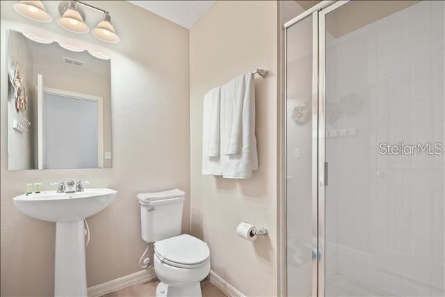 В аренду: $2,400 (4 спален, 3 ванн, 1637 Квадратных фут)