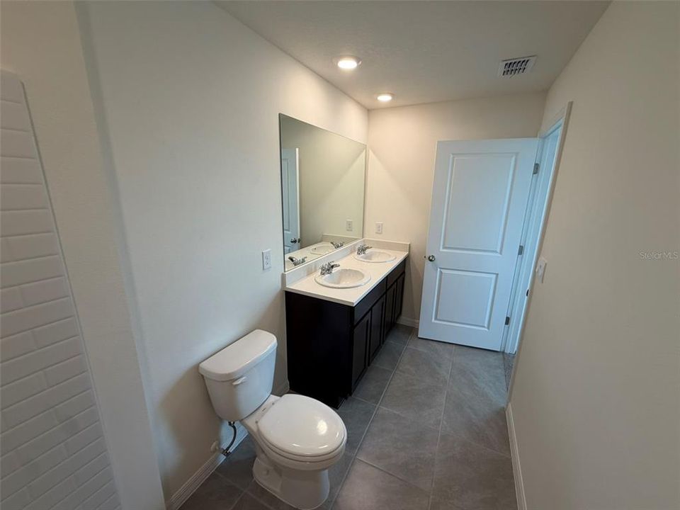 For Rent: $1,750 (3 beds, 2 baths, 1458 Square Feet)