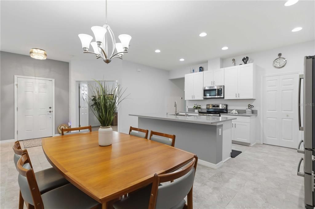 En Venta: $409,900 (2 camas, 2 baños, 1619 Pies cuadrados)
