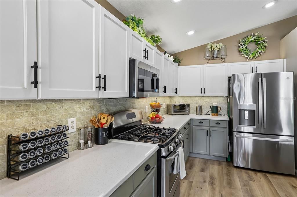 For Sale: $450,000 (4 beds, 2 baths, 2494 Square Feet)