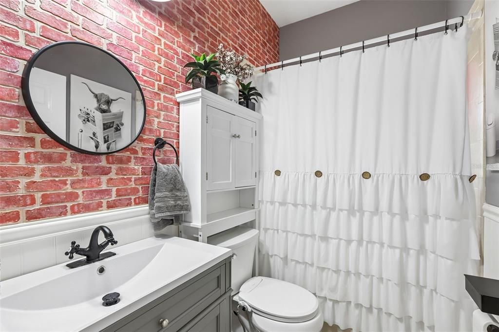 For Sale: $450,000 (4 beds, 2 baths, 2494 Square Feet)