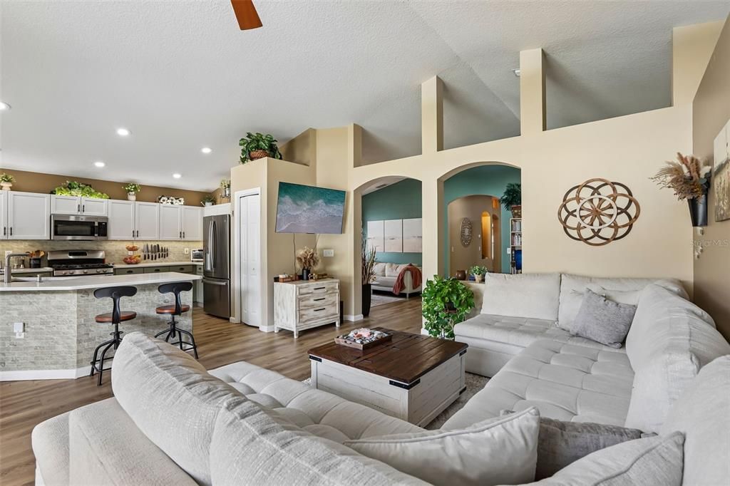 For Sale: $450,000 (4 beds, 2 baths, 2494 Square Feet)