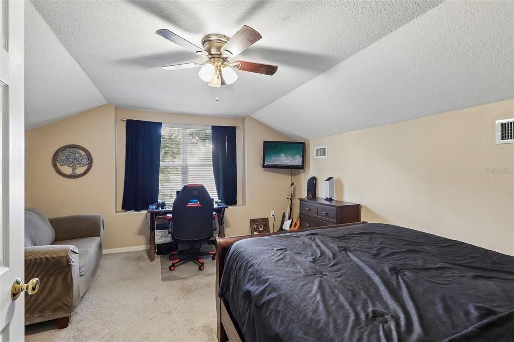 For Sale: $450,000 (4 beds, 2 baths, 2494 Square Feet)