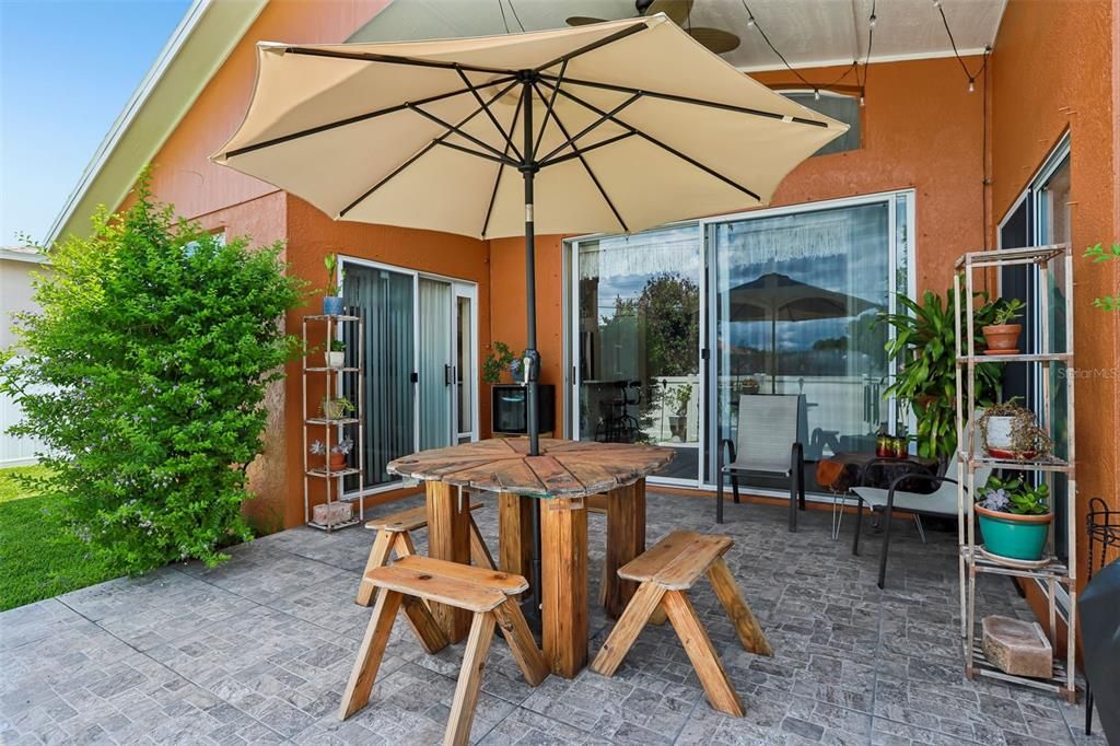For Sale: $450,000 (4 beds, 2 baths, 2494 Square Feet)