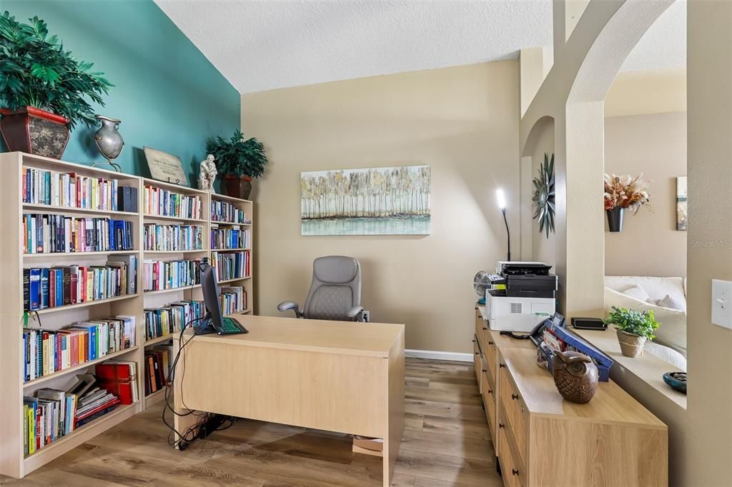 For Sale: $450,000 (4 beds, 2 baths, 2494 Square Feet)