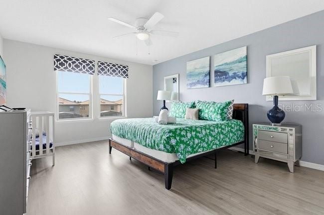 For Sale: $445,000 (5 beds, 4 baths, 2263 Square Feet)