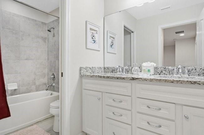 For Sale: $445,000 (5 beds, 4 baths, 2263 Square Feet)