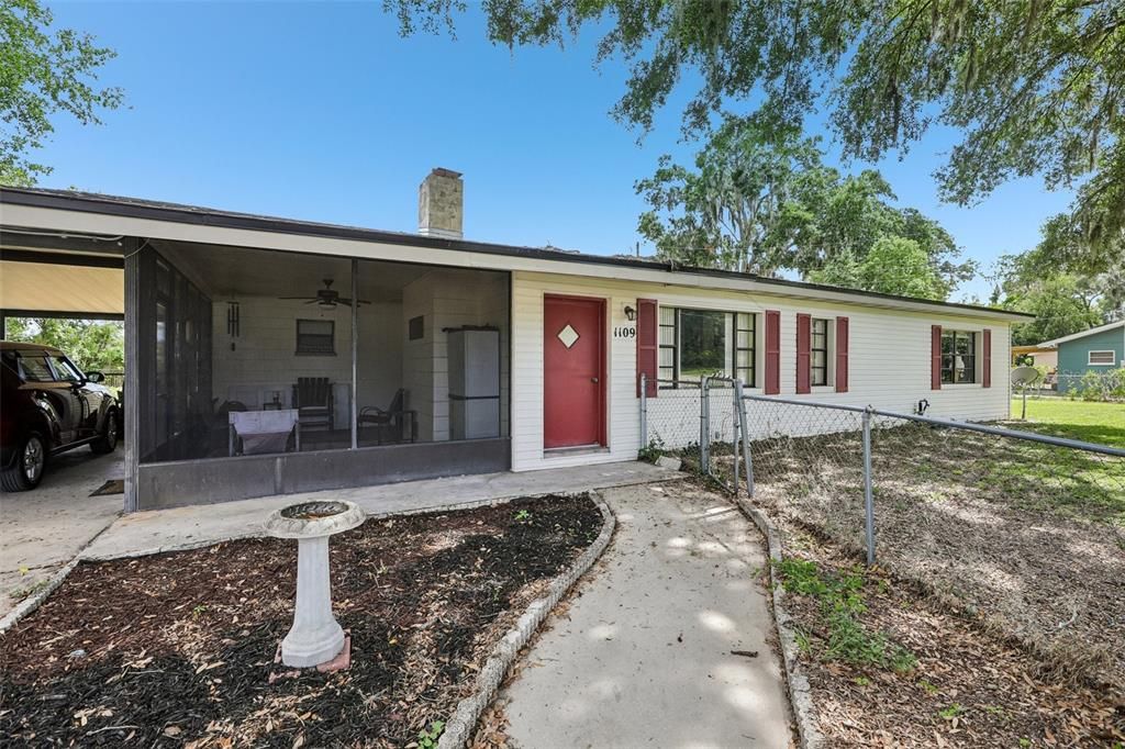 For Sale: $265,000 (2 beds, 2 baths, 1232 Square Feet)