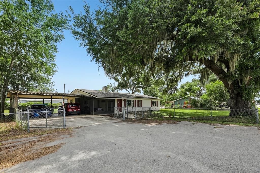 For Sale: $265,000 (2 beds, 2 baths, 1232 Square Feet)