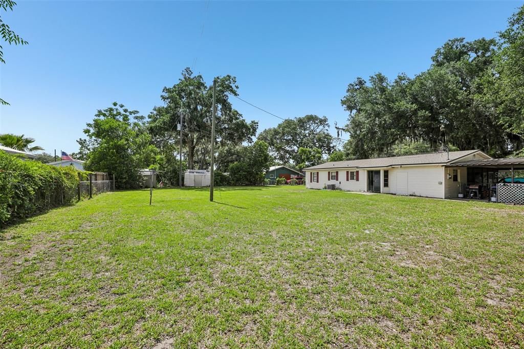 For Sale: $265,000 (2 beds, 2 baths, 1232 Square Feet)