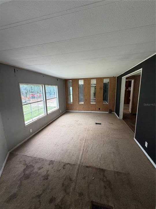 En Venta: $65,000 (3 camas, 2 baños, 1326 Pies cuadrados)
