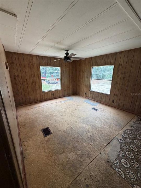 En Venta: $65,000 (3 camas, 2 baños, 1326 Pies cuadrados)
