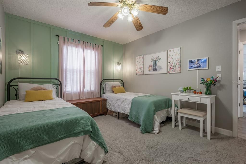 For Sale: $285,000 (3 beds, 2 baths, 1442 Square Feet)