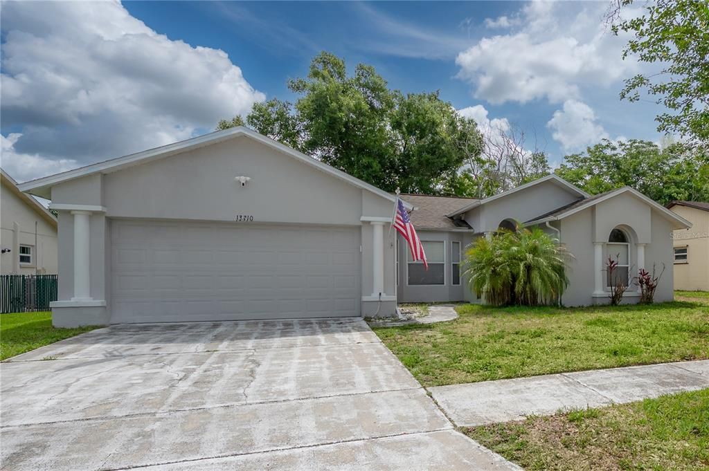 For Sale: $285,000 (3 beds, 2 baths, 1442 Square Feet)
