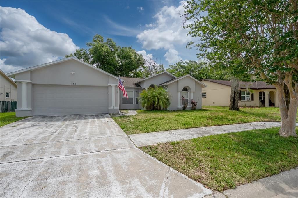 For Sale: $285,000 (3 beds, 2 baths, 1442 Square Feet)