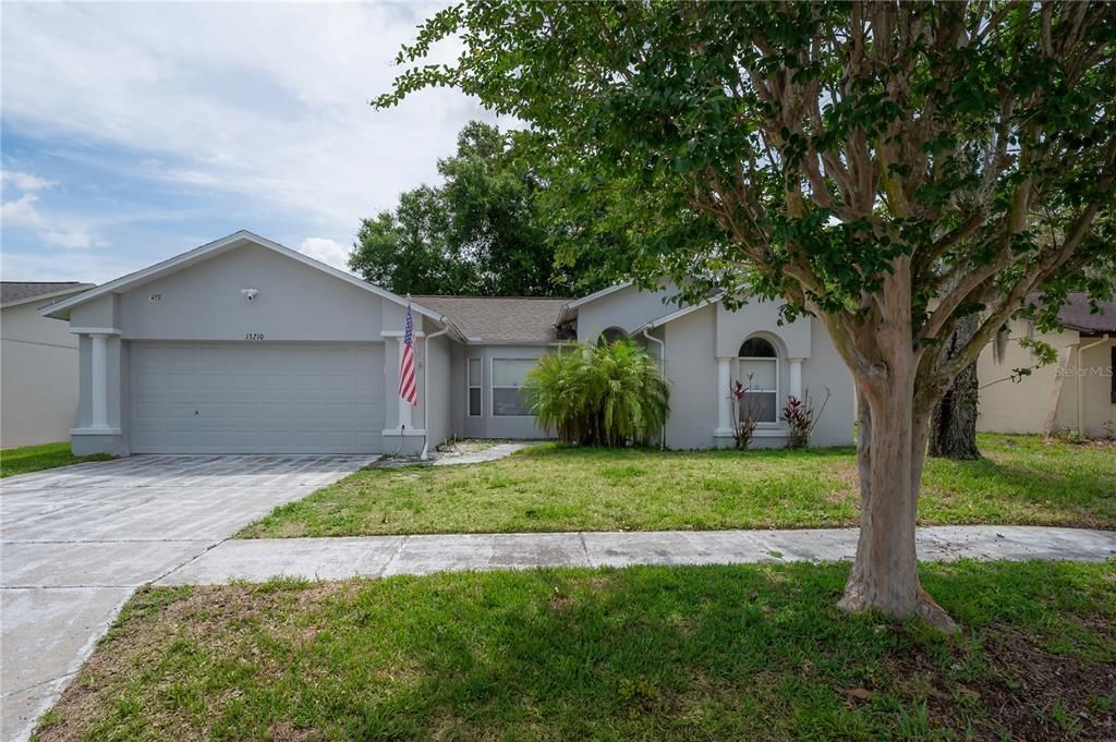 For Sale: $285,000 (3 beds, 2 baths, 1442 Square Feet)