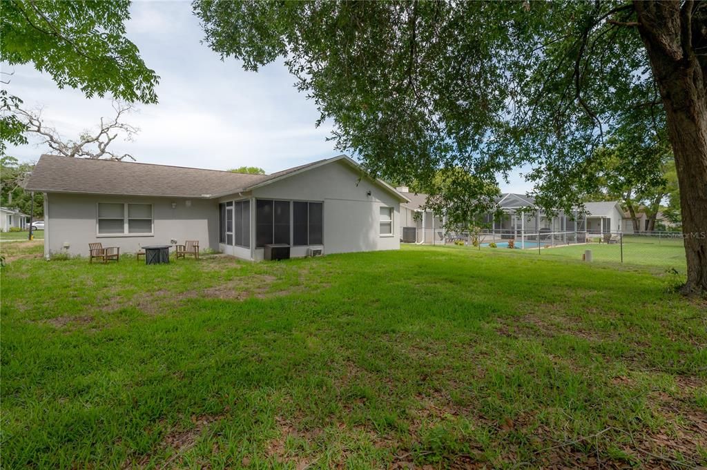 For Sale: $285,000 (3 beds, 2 baths, 1442 Square Feet)