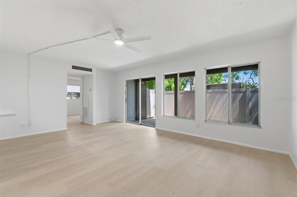 For Sale: $5,250,000 (0 beds, 0 baths, 19628 Square Feet)