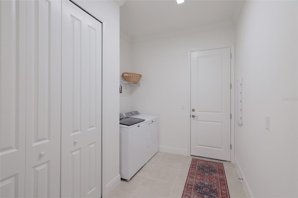 For Sale: $1,250,000 (3 beds, 3 baths, 2868 Square Feet)