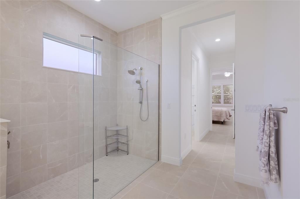 For Sale: $1,250,000 (3 beds, 3 baths, 2868 Square Feet)