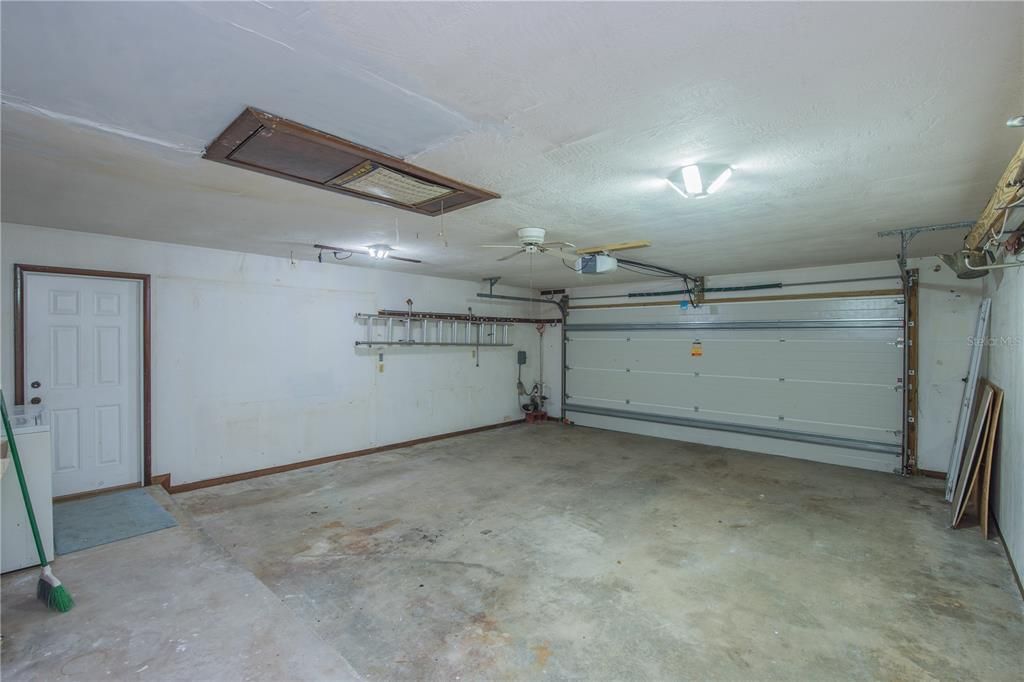 En Venta: $429,000 (3 camas, 3 baños, 2012 Pies cuadrados)