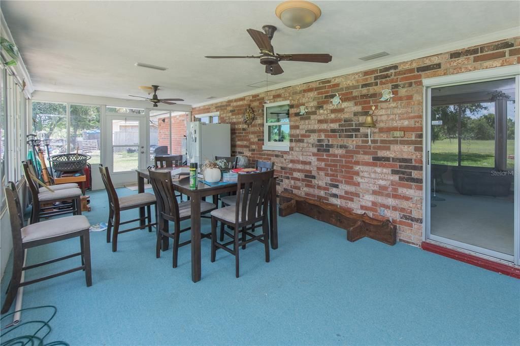 En Venta: $429,000 (3 camas, 3 baños, 2012 Pies cuadrados)