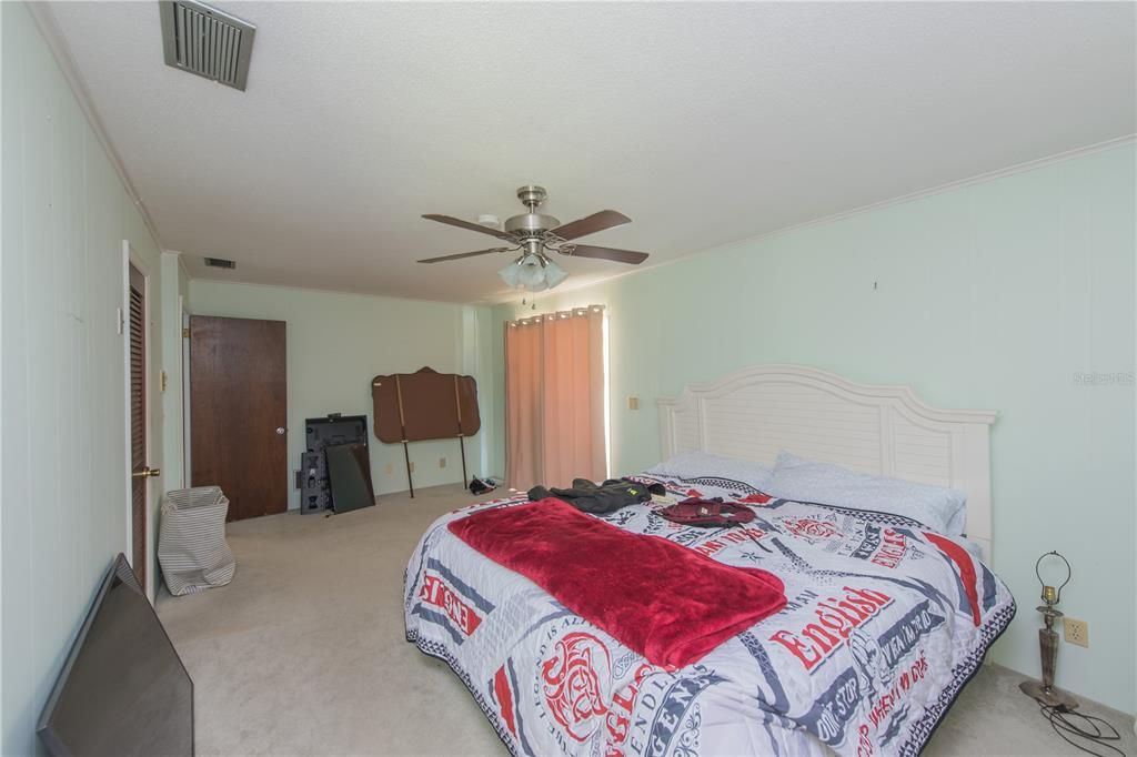 En Venta: $449,000 (3 camas, 3 baños, 2012 Pies cuadrados)