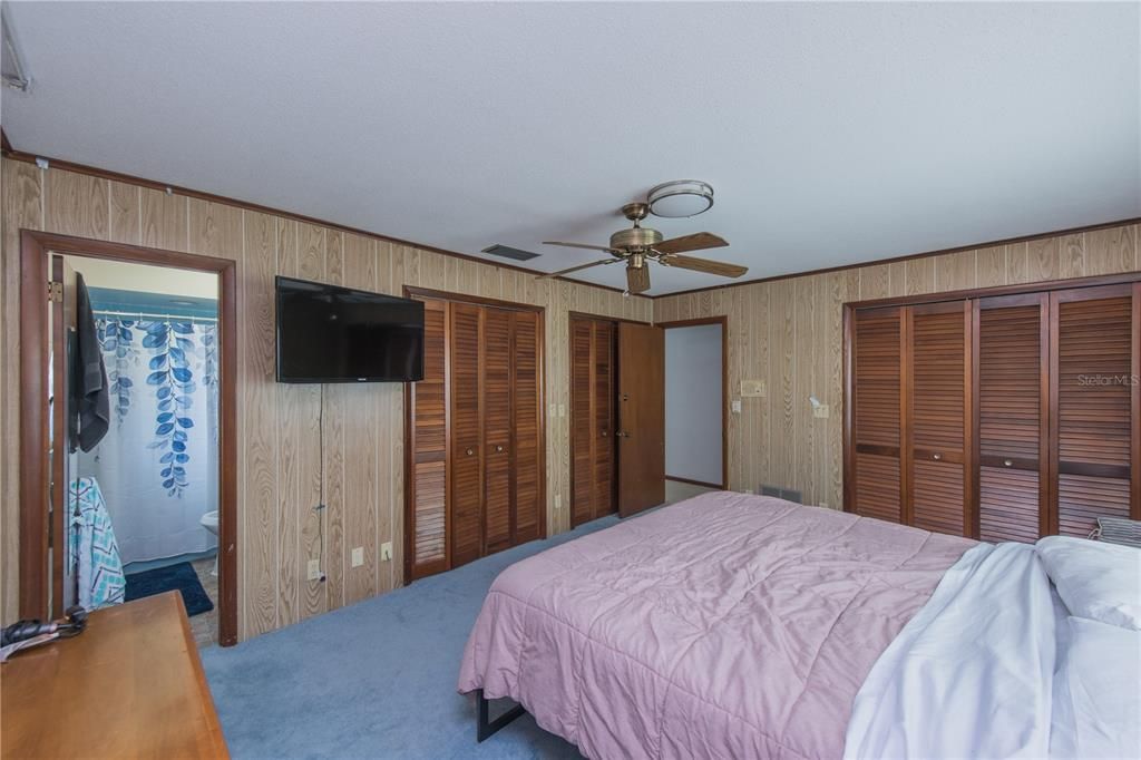 En Venta: $449,000 (3 camas, 3 baños, 2012 Pies cuadrados)