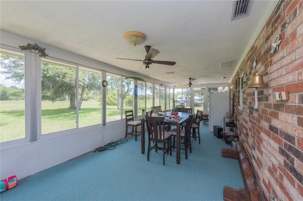 En Venta: $429,000 (3 camas, 3 baños, 2012 Pies cuadrados)