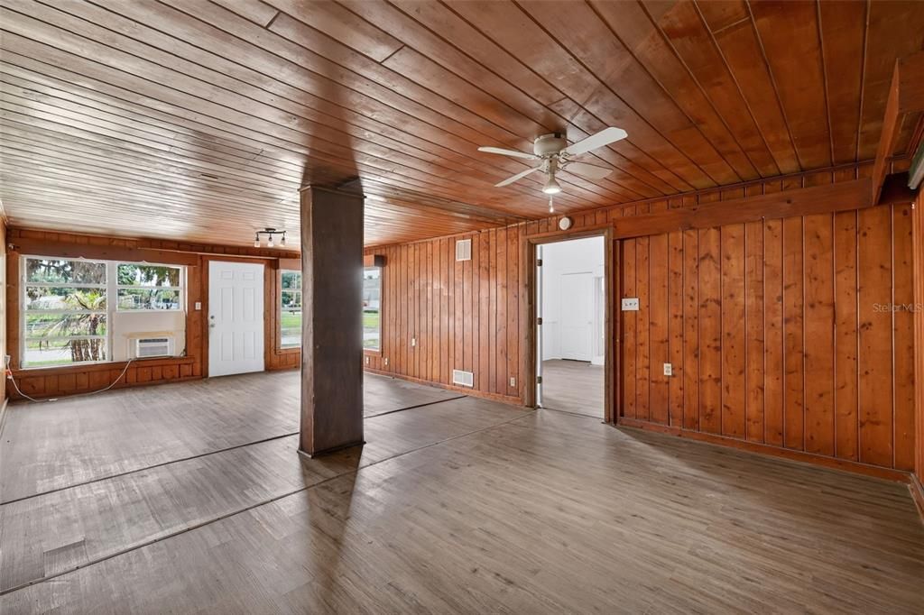 For Sale: $629,000 (0 beds, 0 baths, 5415 Square Feet)