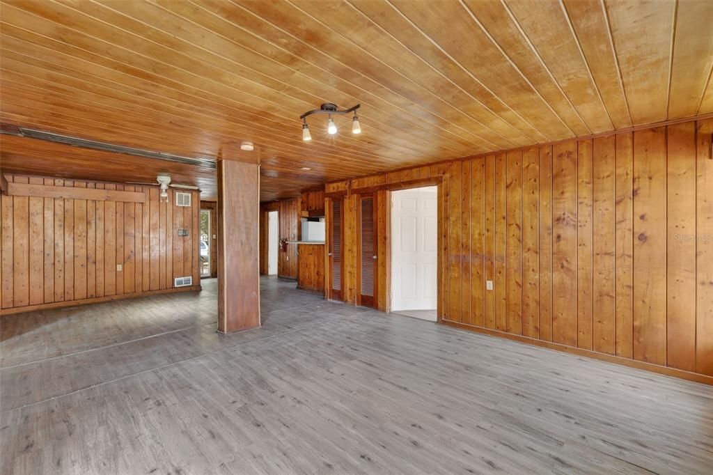 For Sale: $629,000 (0 beds, 0 baths, 5415 Square Feet)
