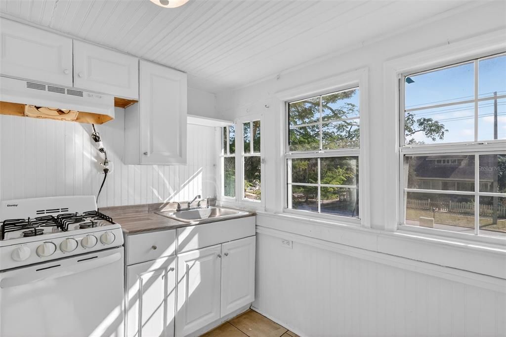 For Sale: $629,000 (0 beds, 0 baths, 5415 Square Feet)