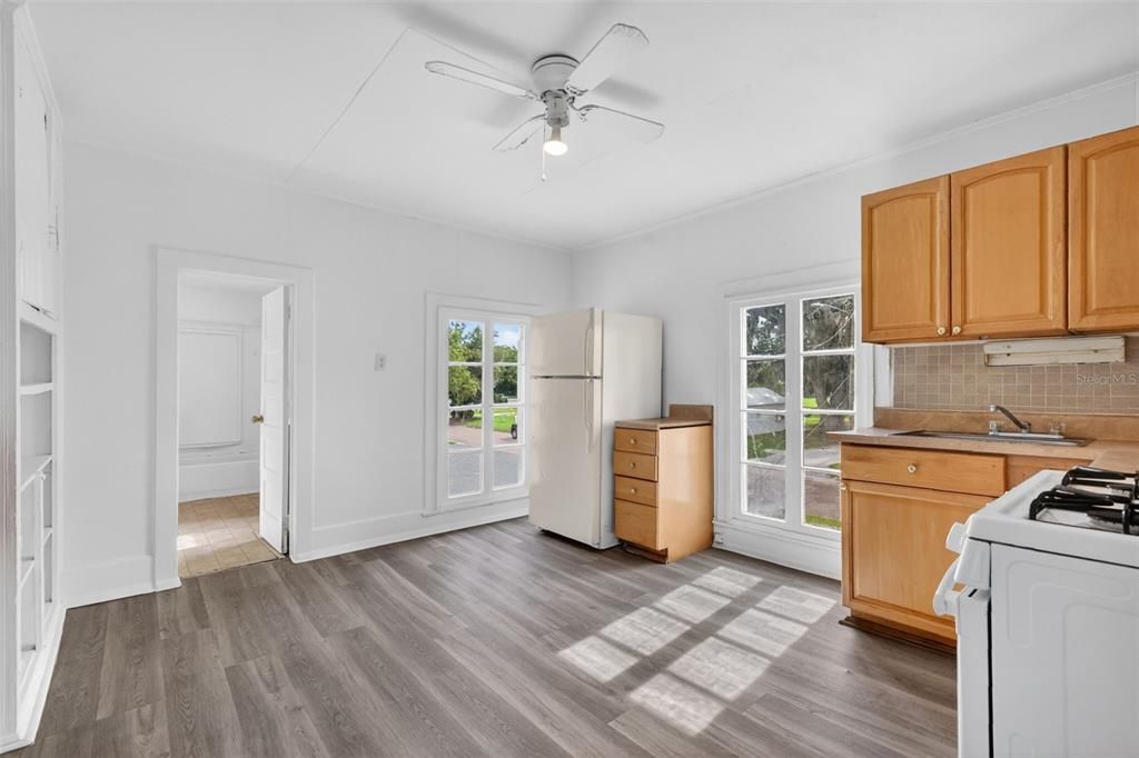 For Sale: $629,000 (0 beds, 0 baths, 5415 Square Feet)