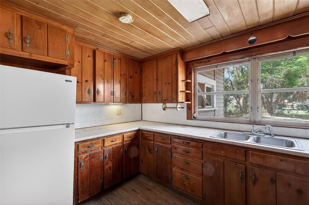 For Sale: $629,000 (0 beds, 0 baths, 5415 Square Feet)