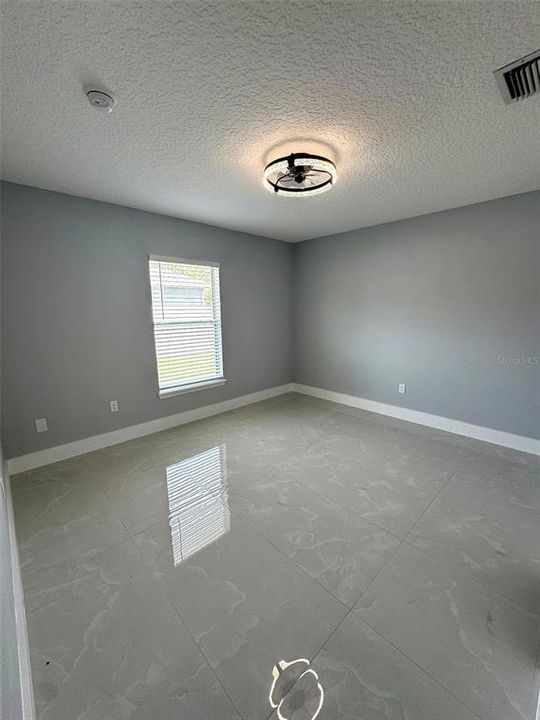 For Sale: $299,000 (4 beds, 2 baths, 1575 Square Feet)