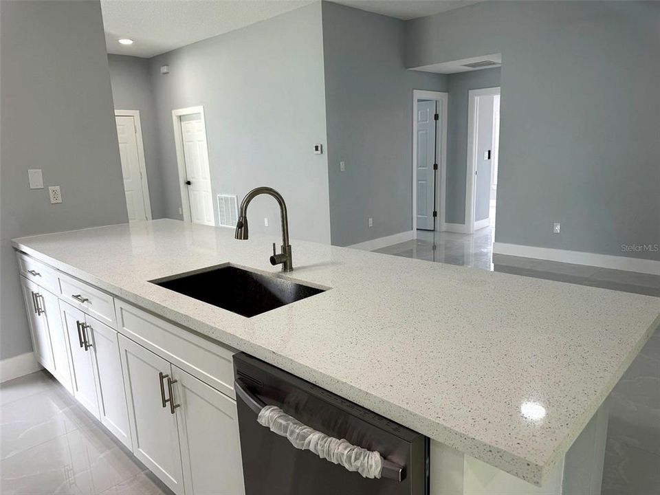 For Sale: $299,000 (4 beds, 2 baths, 1575 Square Feet)