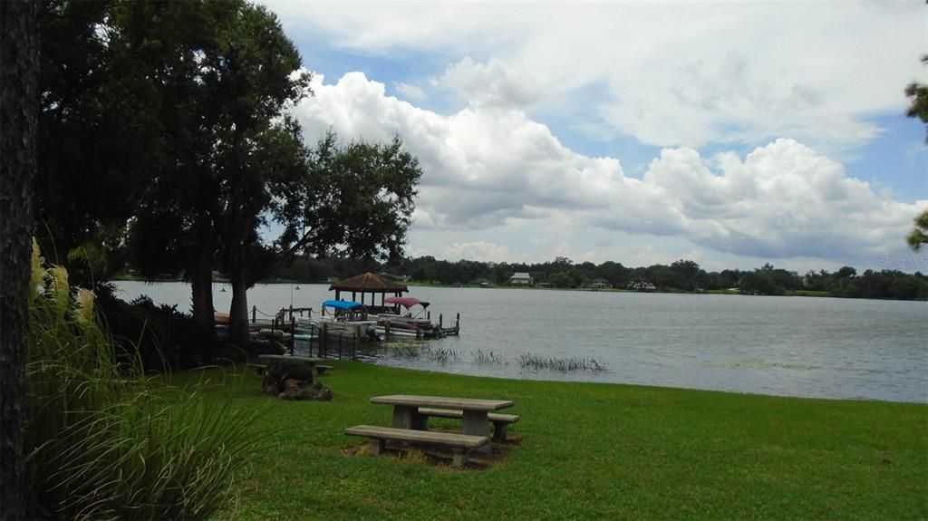 For Rent: $2,195 (2 beds, 2 baths, 1300 Square Feet)